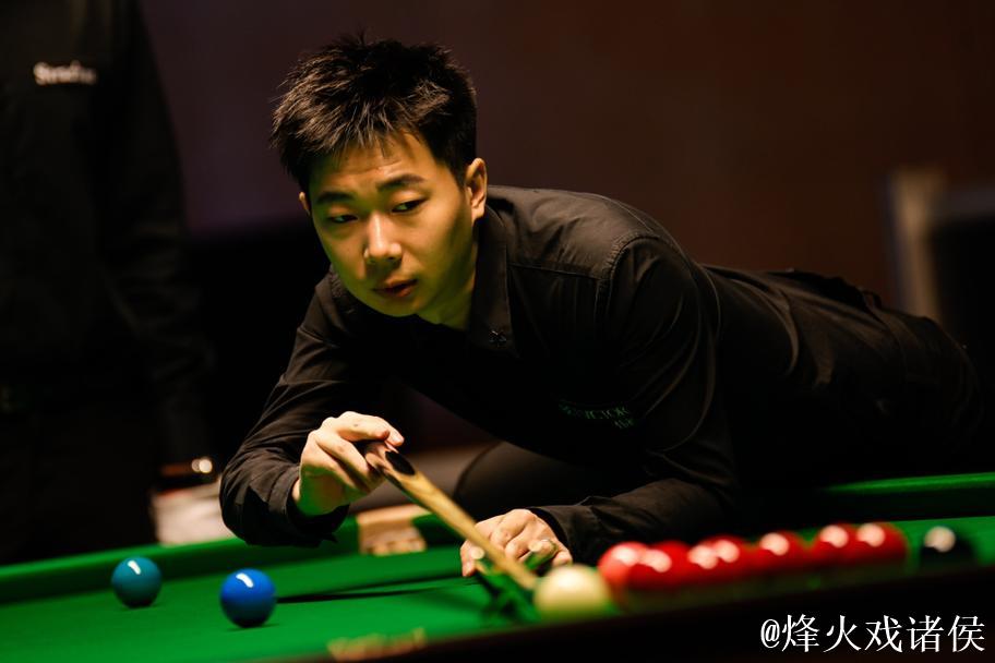 吕昊天、周跃龙通关决胜轮晋级斯诺克英锦赛正赛